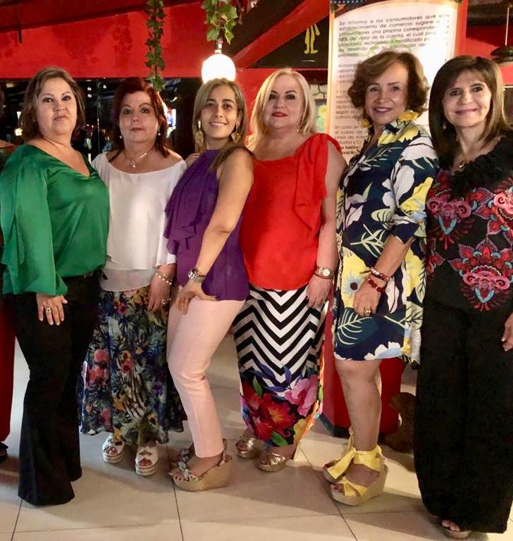Martha Cuéllar, Leonora Oliveros, Camilita Burbano, Chachita Moncaleano, Omaira Curiel de Parra y Norma Montealegre.
